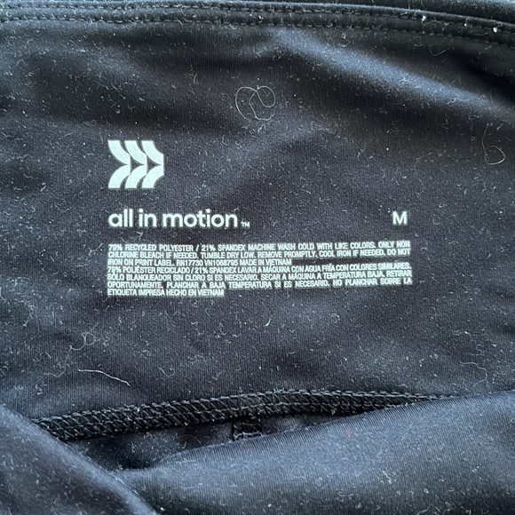 Woman’s biker shorts - Picture 2 of 2